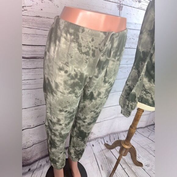 Como Blu Green Tie Dye Pajama Set - Picture 3 of 5